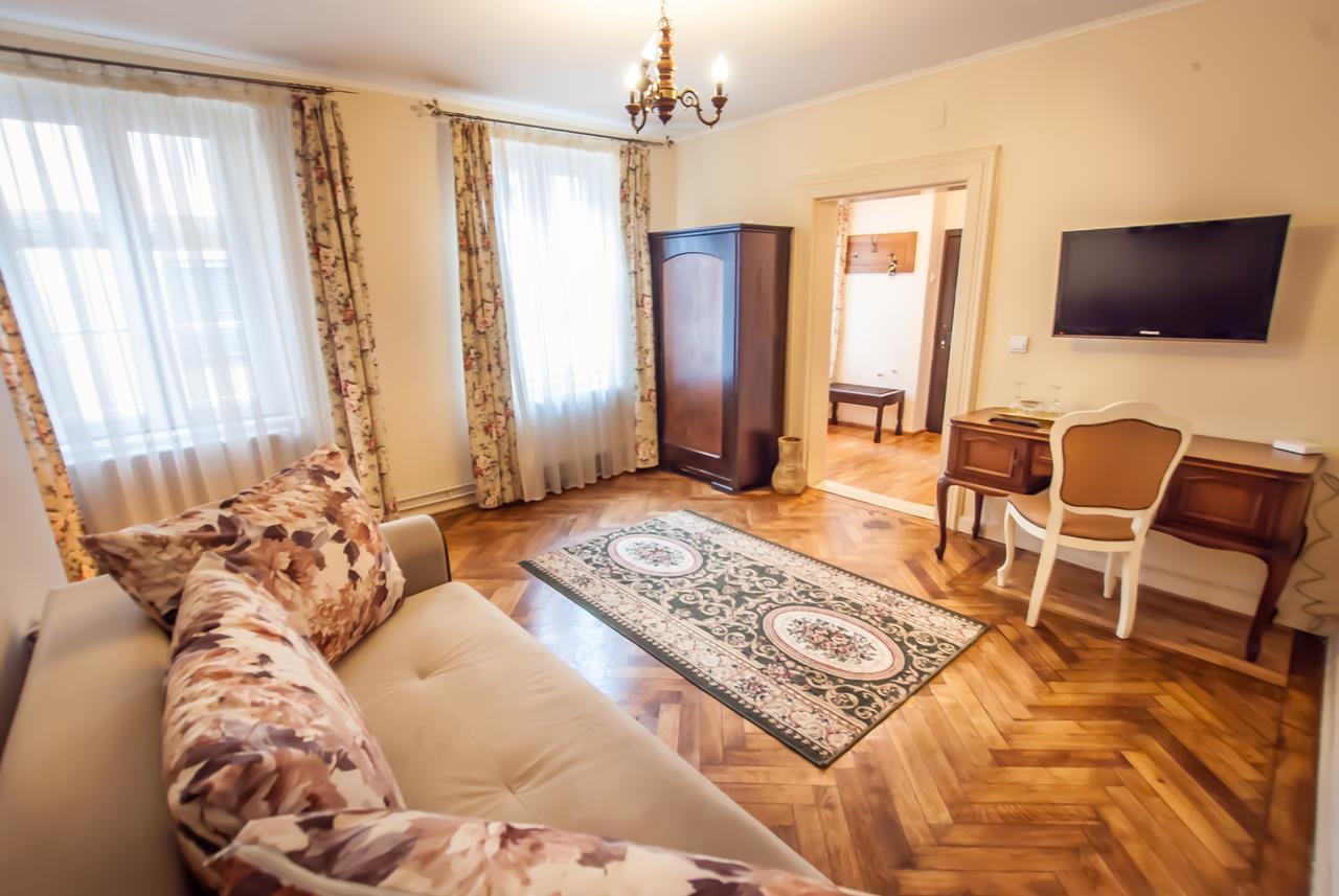 Casa Antiqua Hotel Brasov Exterior photo